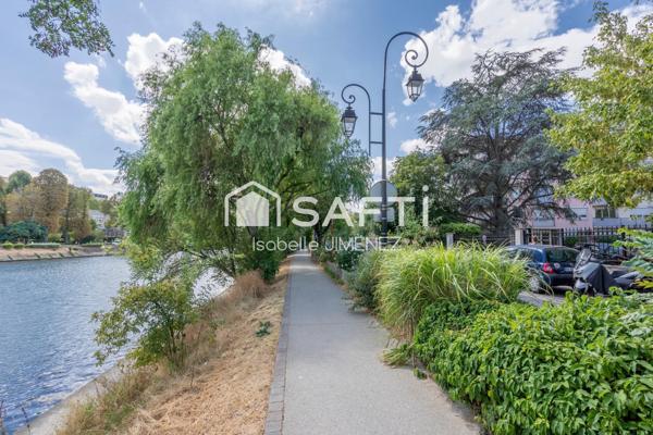 Véritable opportunité sur le quai d'Artois face à la Marne!