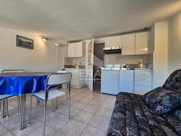 Maison 3 faces + Piscine + appartement T2