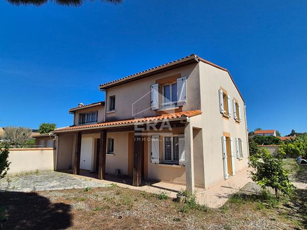 Maison 3 faces + Piscine + appartement T2