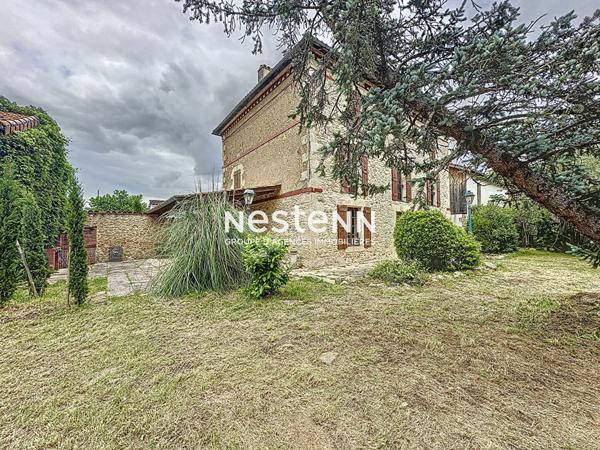 A vendre Maison Pavie 6 pièces 158 m2 jardin clôturé