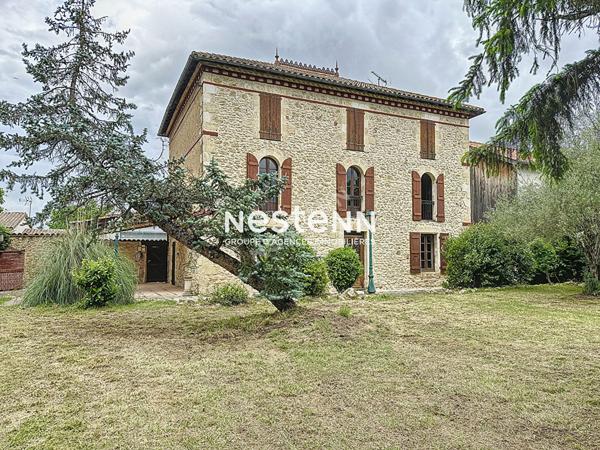 A vendre Maison Pavie 6 pièces 158 m2 jardin clôturé
