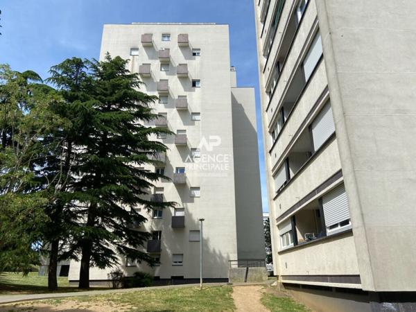 Appartement Pontoise 5 pièce(s) 101 m2 €184 500 ** - Référence 11056