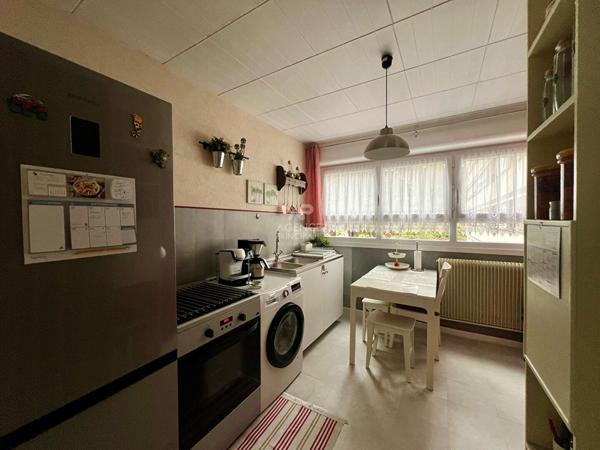 Appartement Pontoise 5 pièce(s) 101 m2 €184 500 ** - Référence 11056