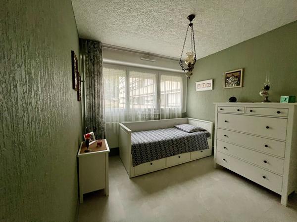 Appartement Pontoise 5 pièce(s) 101 m2 €184 500 ** - Référence 11056