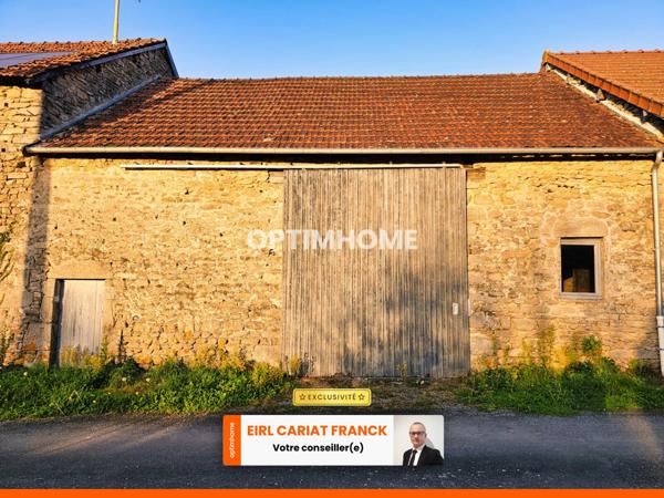 GRANGE AVEC ANCIENNE MAISON A RENOVER SUR DE 131.9 M² AVEC TERRAIN SUR 410 M² DE TERRAIN CLOS :