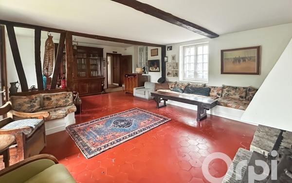 Maison à vendre    9 pièces •  Gisors