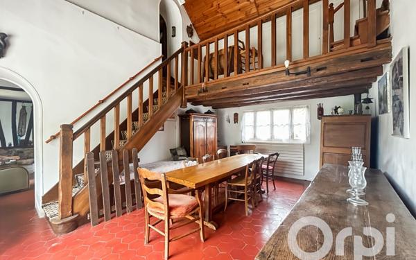 Maison à vendre    9 pièces •  Gisors