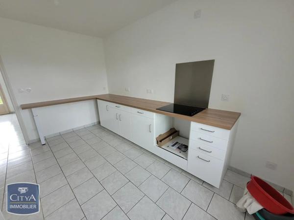 Appartement à louer 3 pièces 77m² Herbault (41190)