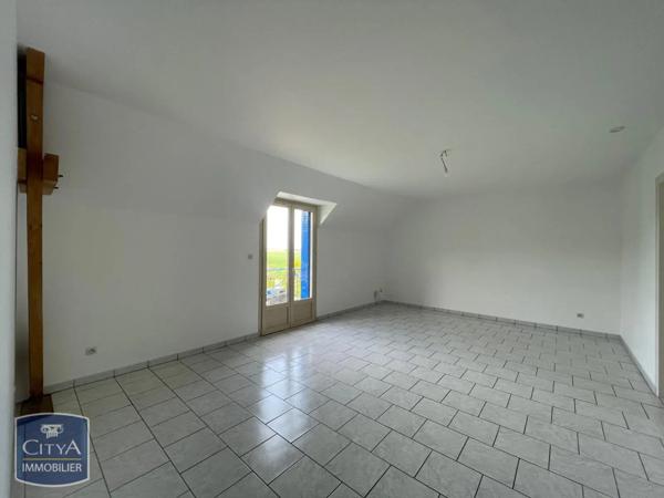 Appartement à louer 3 pièces 77m² Herbault (41190)