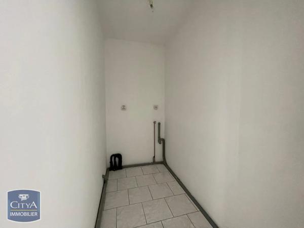 Appartement à louer 3 pièces 77m² Herbault (41190)