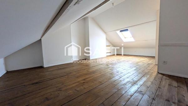 Immeuble - 5 pièces - 90m²