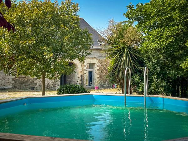 Propriété 5 chambres avec gîte et parc arboré aux portes d'Angers