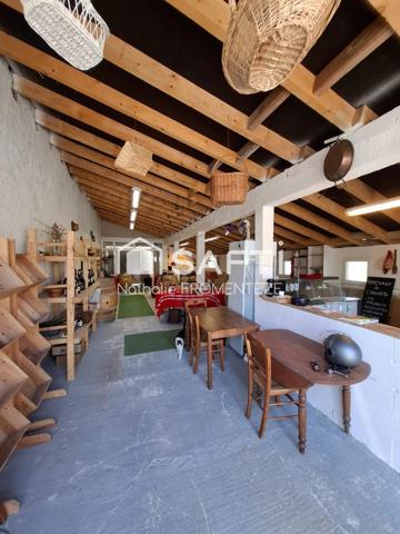 Maison + grange au coeur d'un village