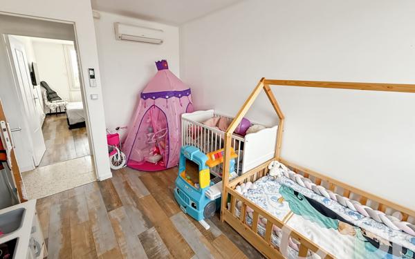 Appartement à louer    3 pièces • 75,20 m2 Donzère