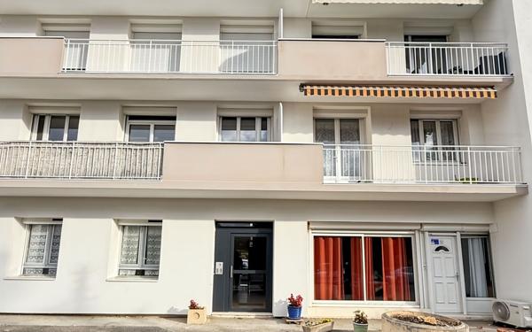 Appartement à louer    3 pièces • 75,20 m2 Donzère