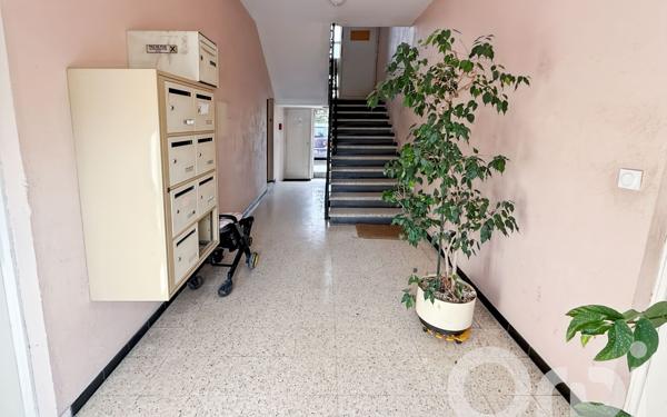 Appartement à louer    3 pièces • 75,20 m2 Donzère