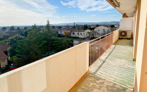 Appartement à louer    3 pièces • 75,20 m2 Donzère