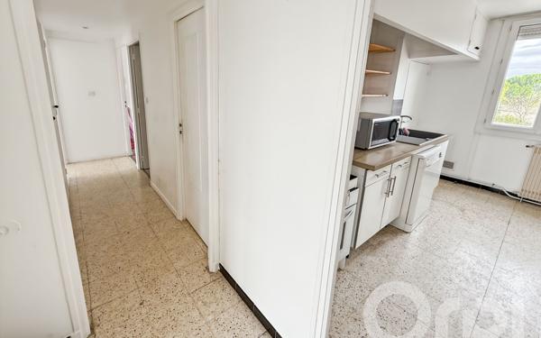 Appartement à louer    3 pièces • 75,20 m2 Donzère