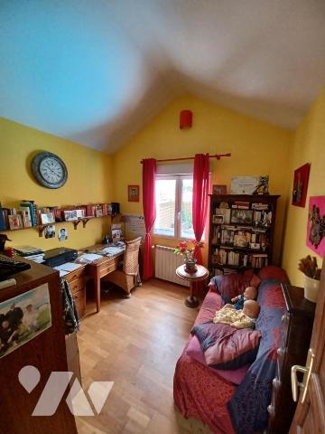 Couëron Bourg, maison en pierre rénovée, 5 ch