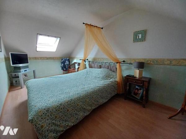 Couëron Bourg, maison en pierre rénovée, 5 ch