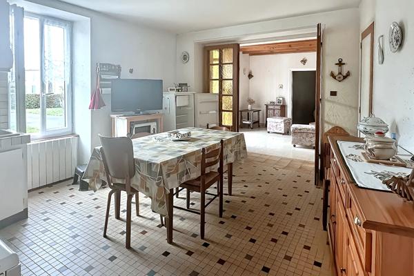 Maison 4 chambres - 168 m², Verines 17540