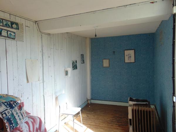 Corps de ferme en pierre, 103 m², 2 dépendances, terrain 8900m², Bellou en Houlme