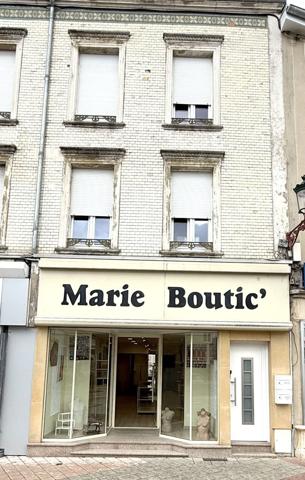 Vends à Boulay, immeuble avec magasin + appart. neuf 100m2