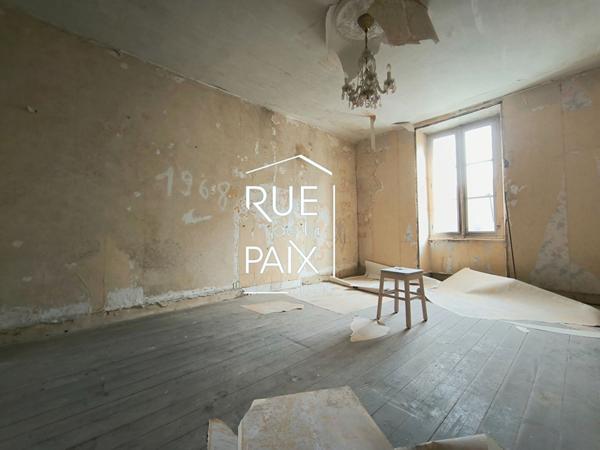 79200 PARTHENAY Maison à fort potentiel au coeur de Parthenay