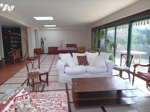 LE CHAPITRE MAISON FAMILIALE DE 226 m²