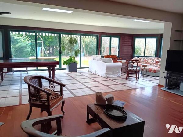 LE CHAPITRE MAISON FAMILIALE DE 226 m²