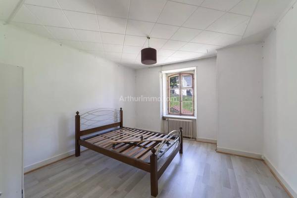 Vente                                                      Appartement
                        
                     6 pièces                      175 m2                     à Les Gras