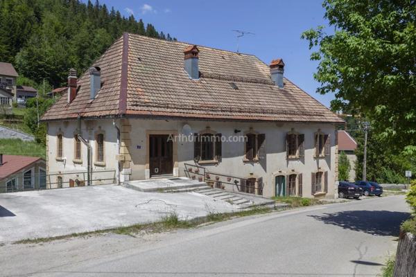 Vente                                                      Appartement
                        
                     6 pièces                      175 m2                     à Les Gras