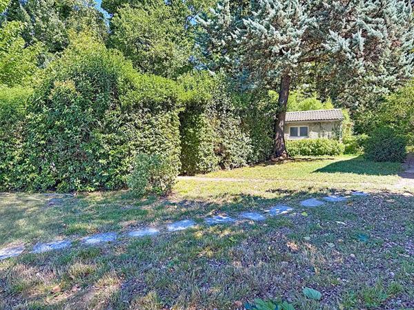 EXCLUSIVITE MONTVENDRE Maison de 127 m² plain pied 4 chambres sur parcelle de 6 100 m²