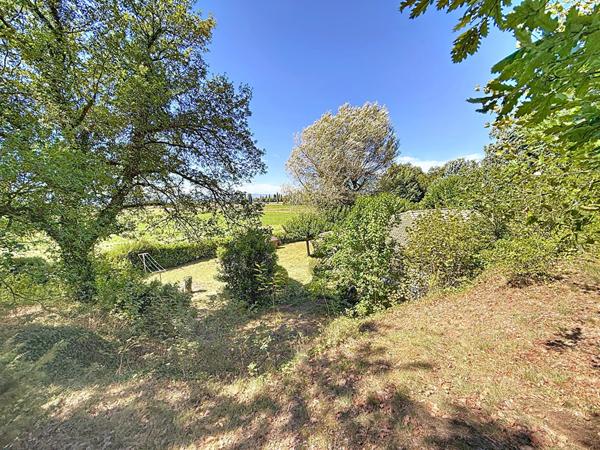 EXCLUSIVITE MONTVENDRE Maison de 127 m² plain pied 4 chambres sur parcelle de 6 100 m²