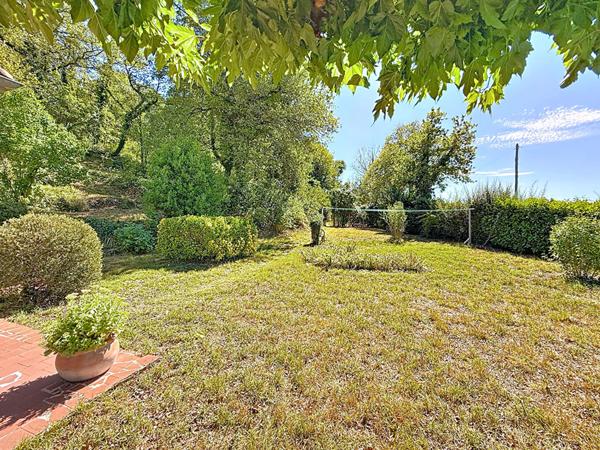 EXCLUSIVITE MONTVENDRE Maison de 127 m² plain pied 4 chambres sur parcelle de 6 100 m²