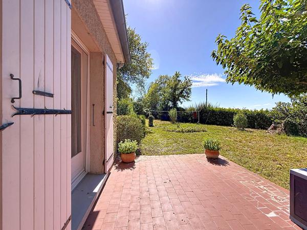 EXCLUSIVITE MONTVENDRE Maison de 127 m² plain pied 4 chambres sur parcelle de 6 100 m²