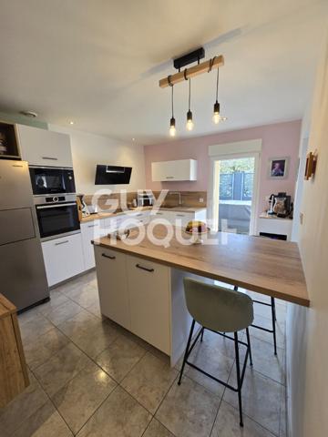 Maison OEUTRANGE 6 pièce(s) 168.94 m2