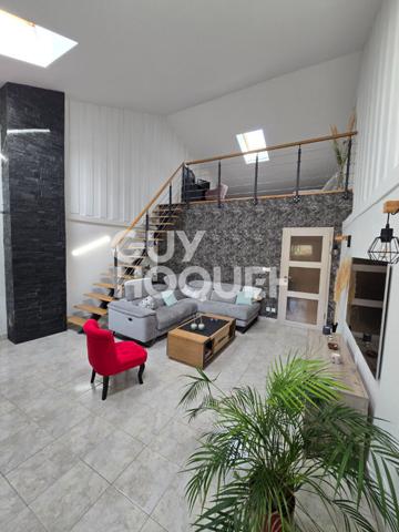 Maison OEUTRANGE 6 pièce(s) 168.94 m2