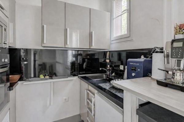 Paris 15e – Saint-Lambert  – Appartement style Maisonnette avec terrasse privée