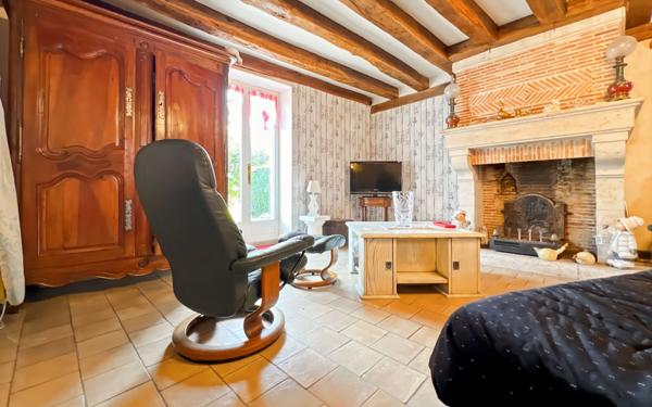 Maison à vendre    7 pièces •  Baule