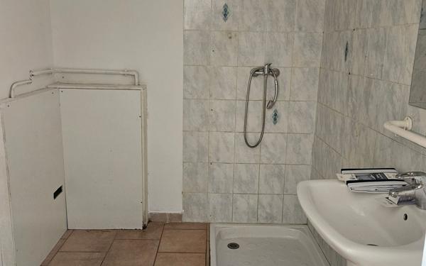 Appartement à louer    3 pièces •  Cadenet