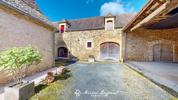 Ici, chaque pierre murmure le passé… et accueille votre avenir.