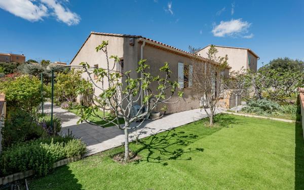 Maison à vendre    3 pièces • 73,51 m2 Sanary-sur-Mer