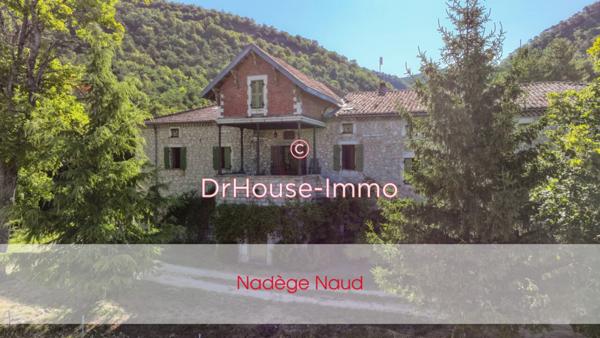 Maison à vendre 12 pièces de 350 m²