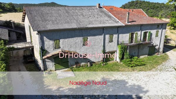 Maison à vendre 12 pièces de 350 m²