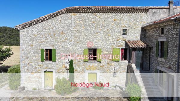 Maison à vendre 12 pièces de 350 m²