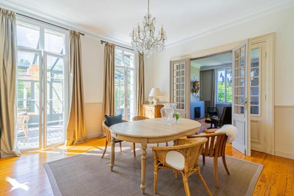 Maison à vendre |  Bruges |  7 pièces | 238 m²