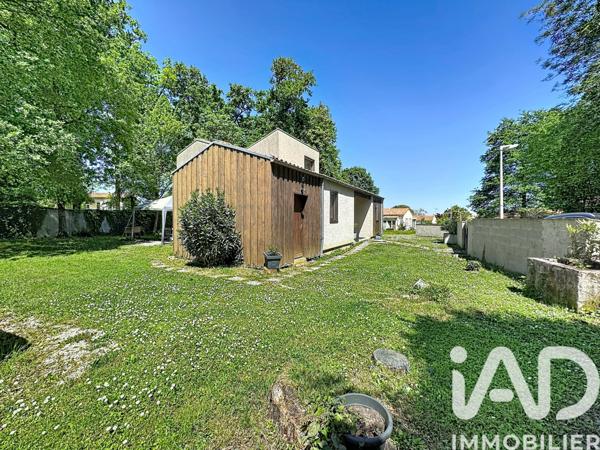 Maison à vendre 6 pièces 152 m² Roullet-Saint-Estèphe