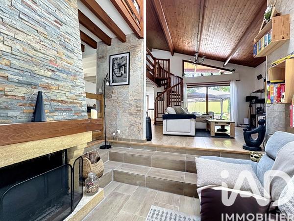 Maison à vendre 6 pièces 152 m² Roullet-Saint-Estèphe