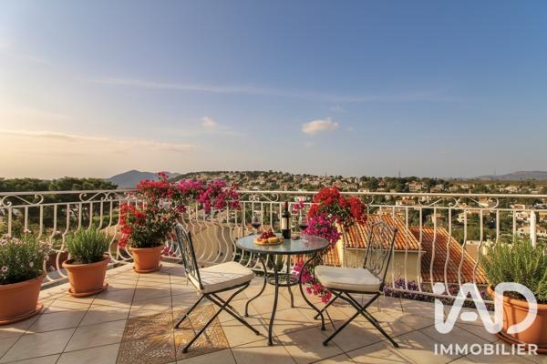 Maison (prestige) à vendre 9 pièces 220 m² Carnoux-en-Provence